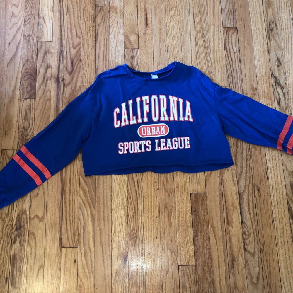 Cropped long sleeve tee!!